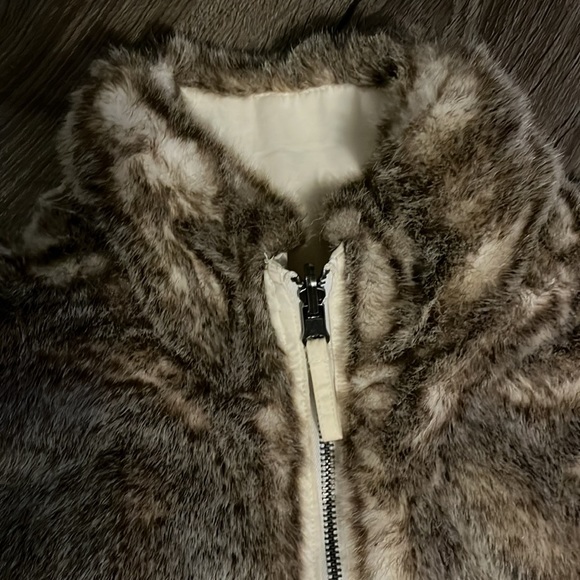 Charter Club, reversible, faux, fur vest, petite small - Picture 2 of 10